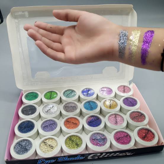 Shimmer Glitter Eyeshadow Glitter Powder Set Face & Eye high Pigmented (Random – image 2